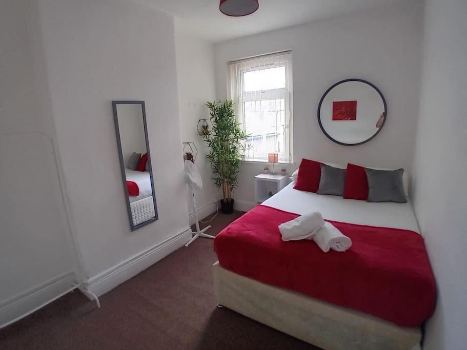 Large Family Home Central Location 3 Double Bedrooms And 1 Single Bedroom Cardiff Exteriér fotografie