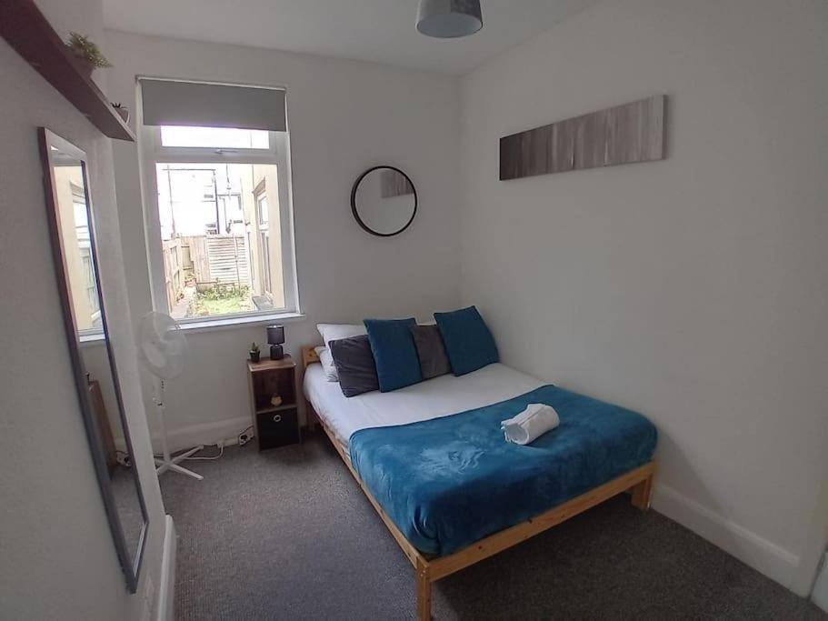 Large Family Home Central Location 3 Double Bedrooms And 1 Single Bedroom Cardiff Exteriér fotografie