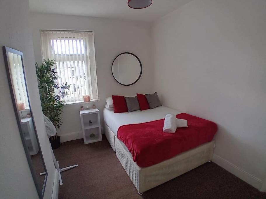 Large Family Home Central Location 3 Double Bedrooms And 1 Single Bedroom Cardiff Exteriér fotografie